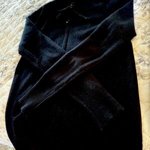 Like new C by Bloomingdales 100% cashmere hoodie. Rich black color